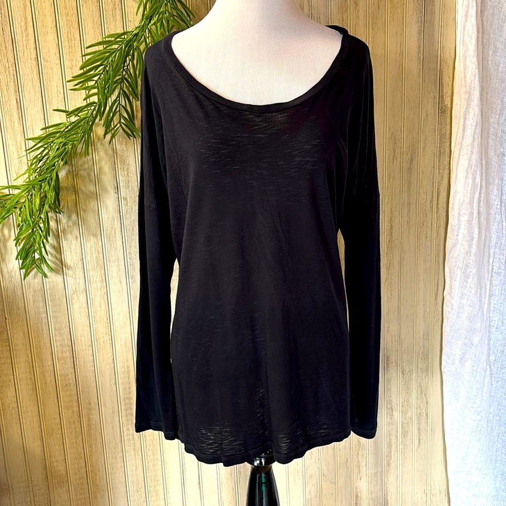XCVI Black Lagenlook Hi-Low Scoop Top, size Large, EUC, Long Sleeves, Sheer Back